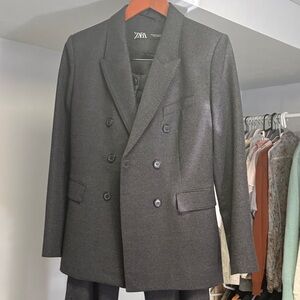 Zara Women’s Wool Charcoal Double-Breasted Suit